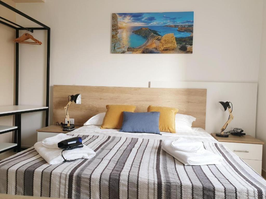 Hammock Vibes Town House Bed and Breakfast Sliema Exteriör bild