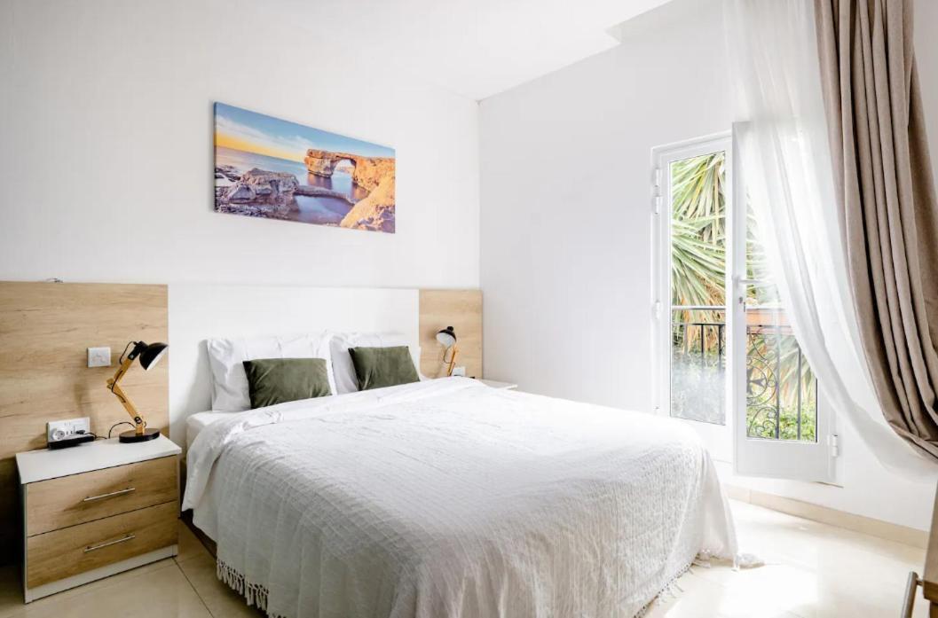 Hammock Vibes Town House Bed and Breakfast Sliema Exteriör bild