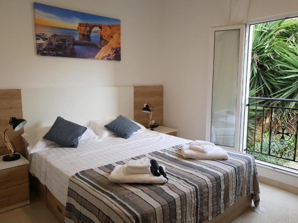 Hammock Vibes Town House Bed and Breakfast Sliema Exteriör bild