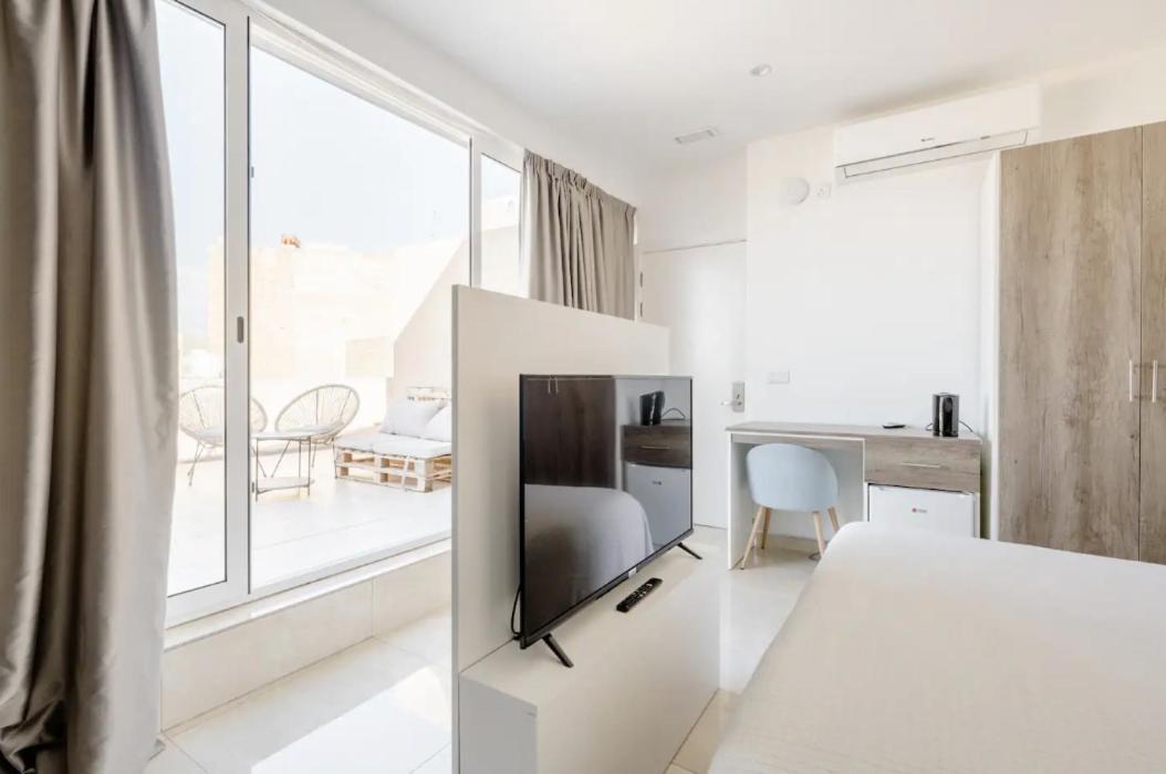 Hammock Vibes Town House Bed and Breakfast Sliema Exteriör bild